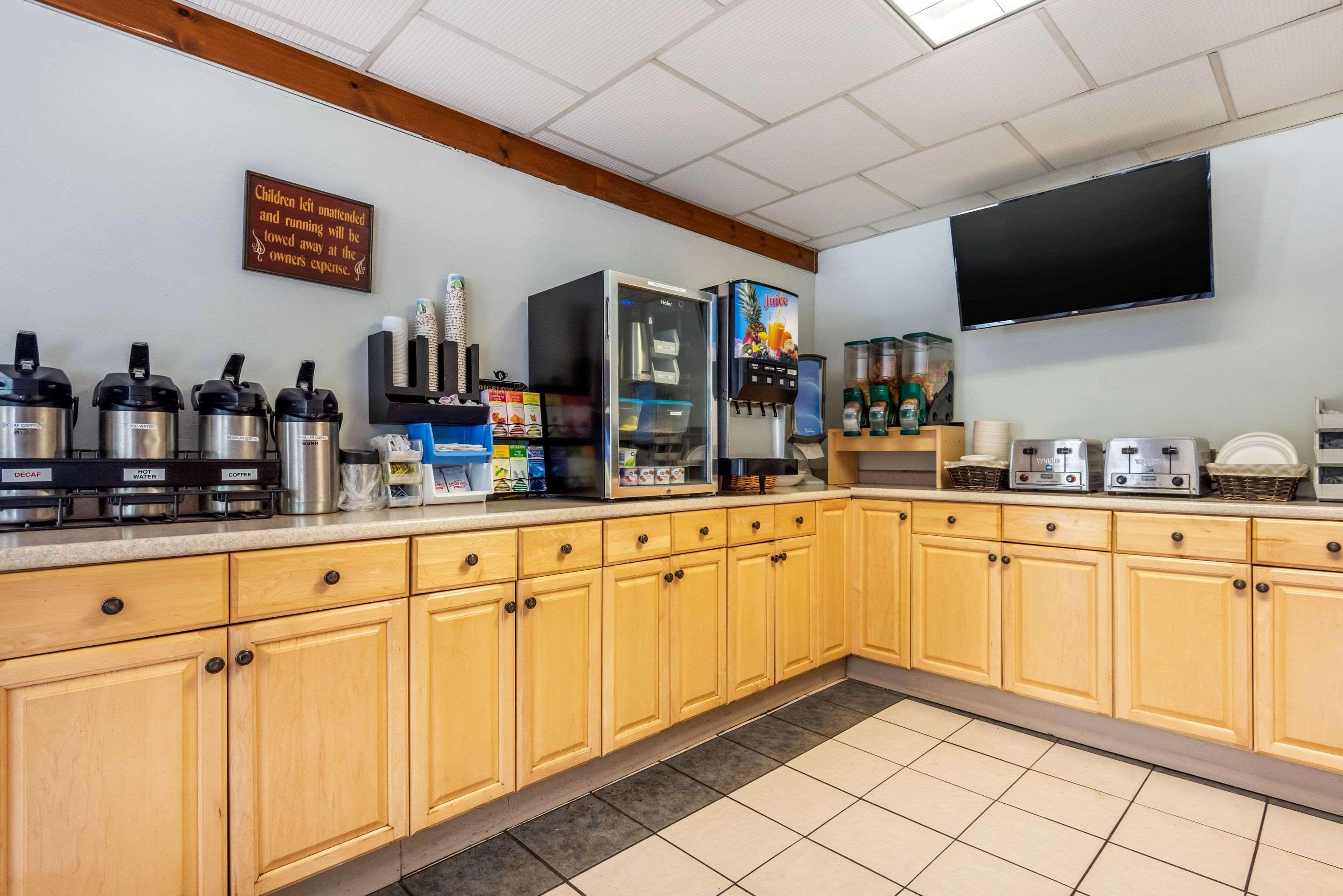 Quality Inn & Suites Линкольн Экстерьер фото